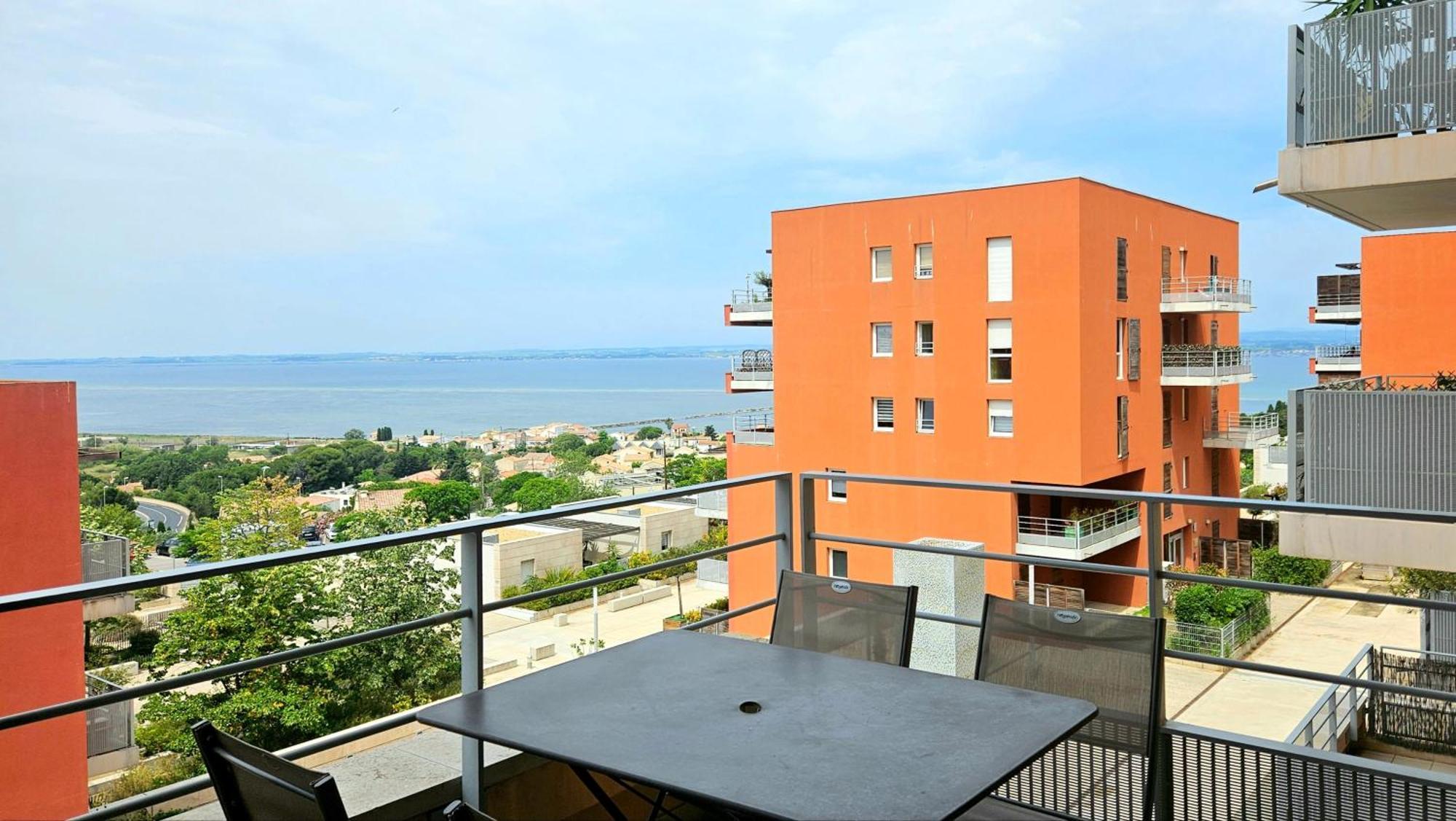 Les Marches Du Soleil Apartment Sete Exterior photo